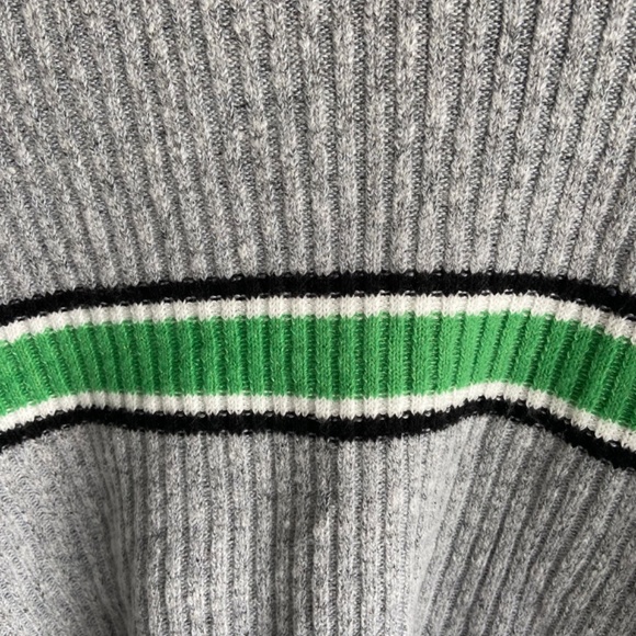 Forever 21 striped green gray crop sweater - size L - Picture 2 of 6